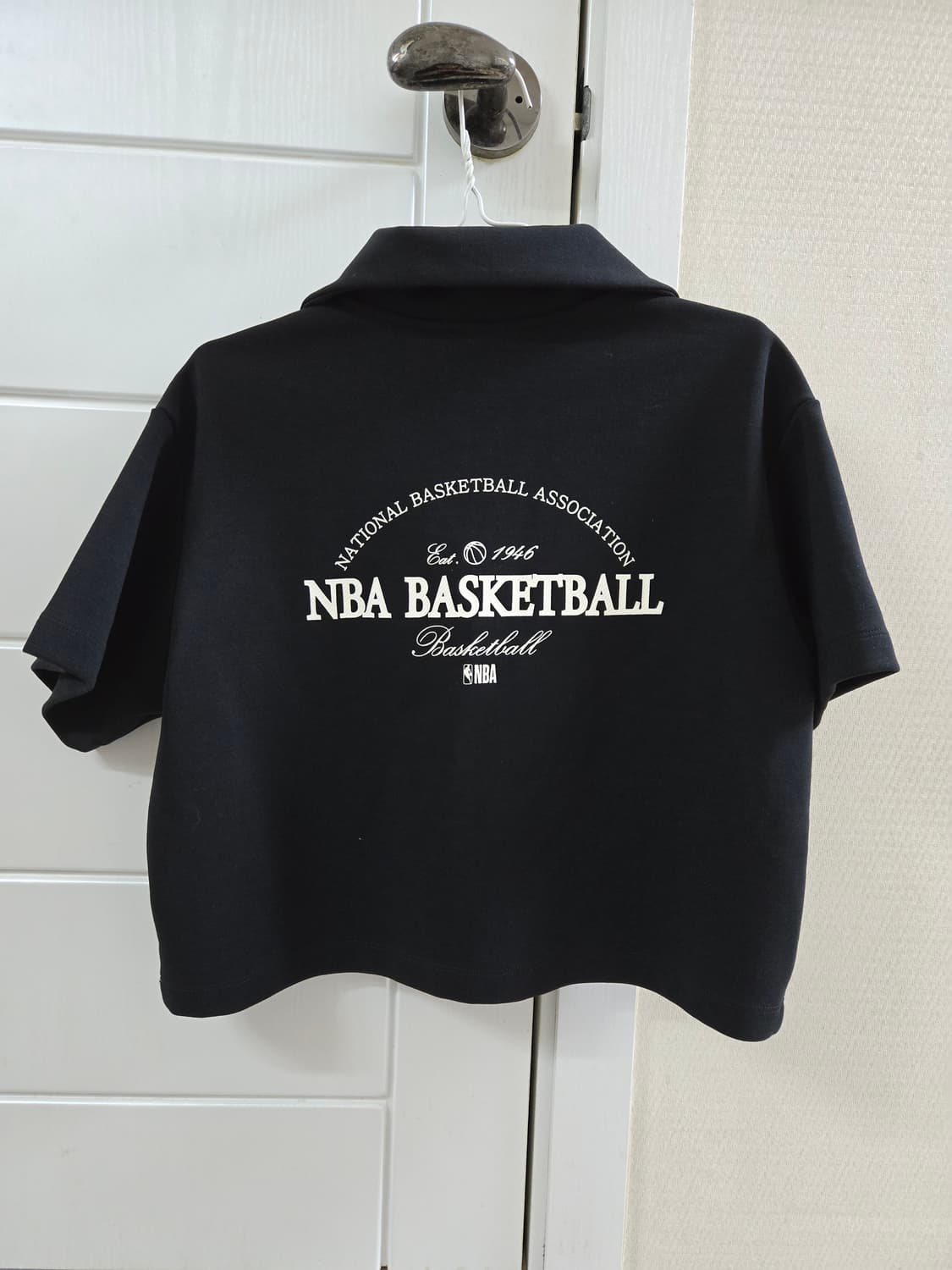 NBA 반집업 (세미)크롭반팔 블랙 S사이즈 새상품 상품이미지1