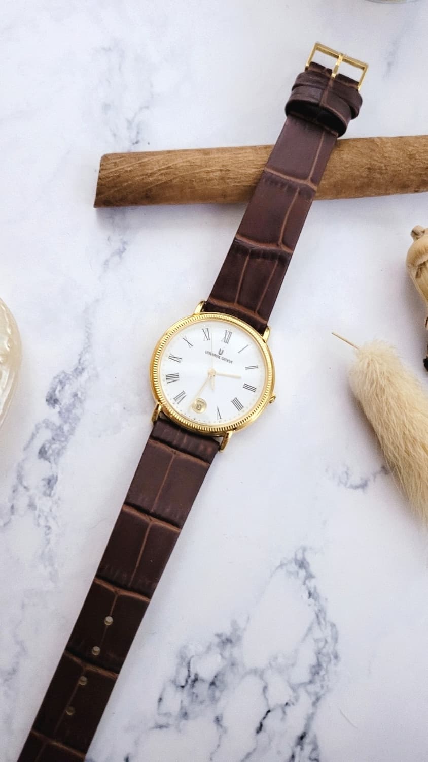 [특가상품]정품 유니버셜 제네브 코인 엣지 남여공용 쿼츠시계 상품이미지2