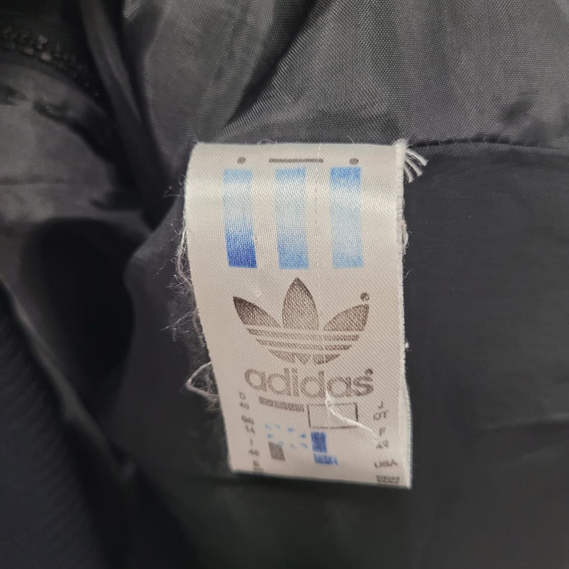 아디다스 00's 아치로고 퀼팅 패딩 자켓 블랙 상품이미지4