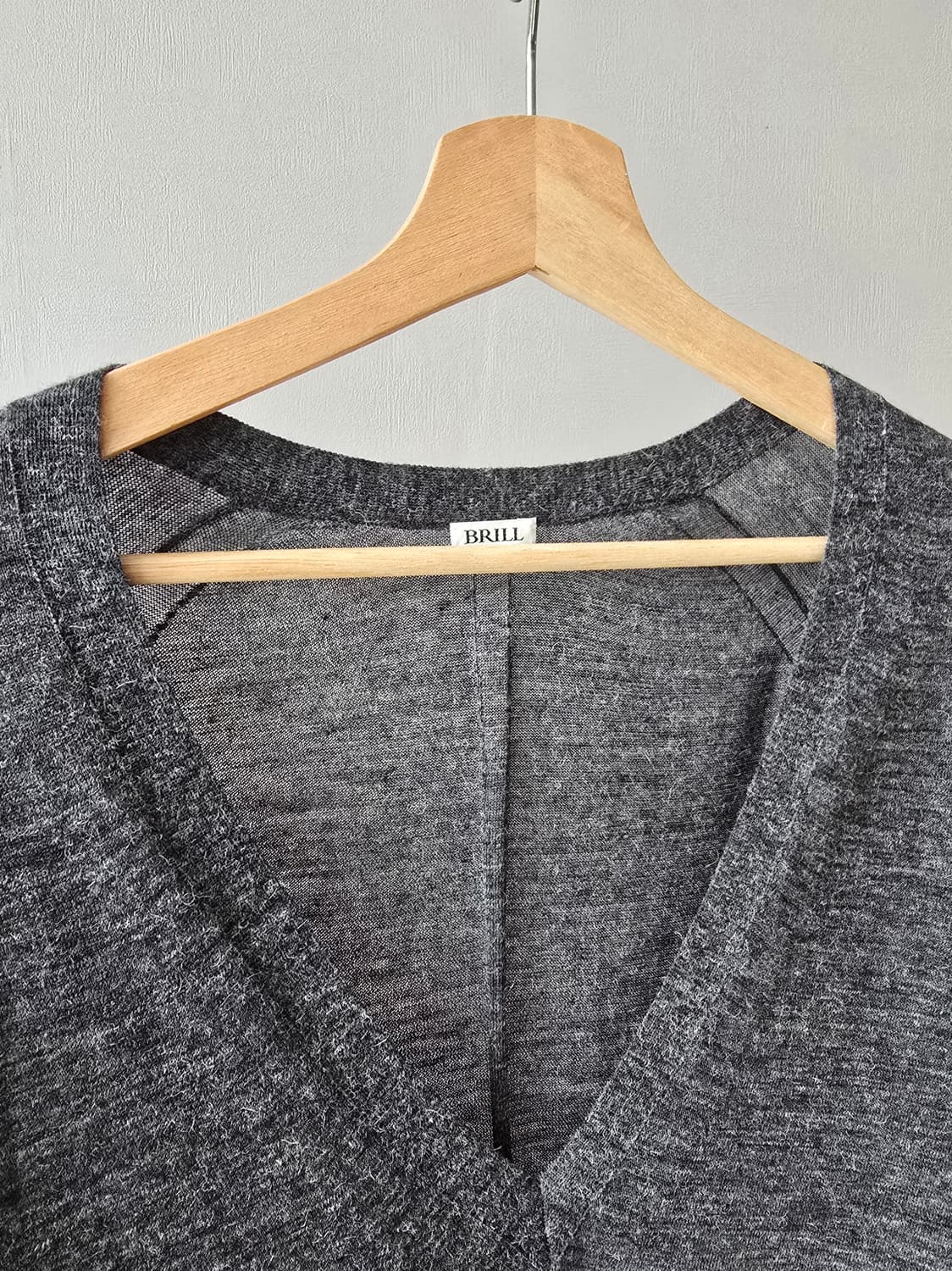 Brill 드레프 V넥 루즈핏 울 니트 튜닉 (FREE) 상품이미지5