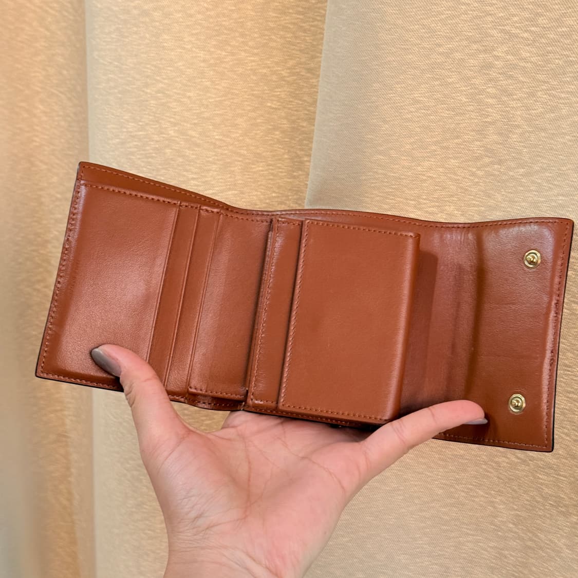 셀린느 정품 트리오페 트리폴드 여성 반지갑 상품이미지9