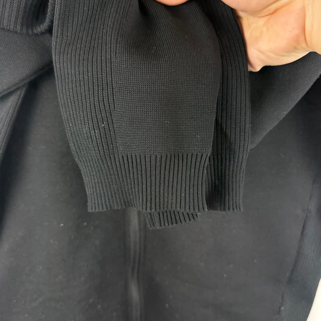 160) 데상트 퓨전플렉스 하이브리드 플리스 자켓 블랙 상품이미지4