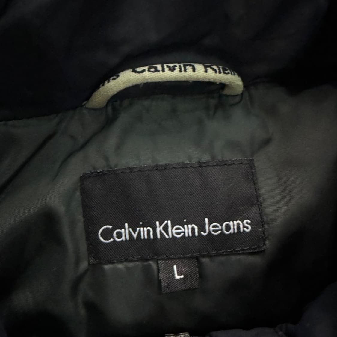 100 캘빈클라인 패딩  상품이미지3