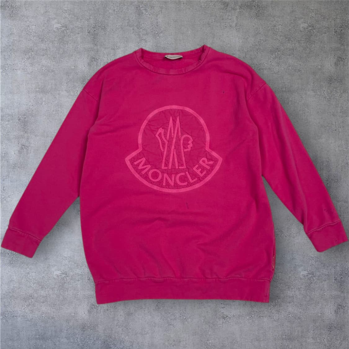 몽클레어 Moncler 핫핑크 로고 맨투맨 140 (44 착용가능) 상품이미지1