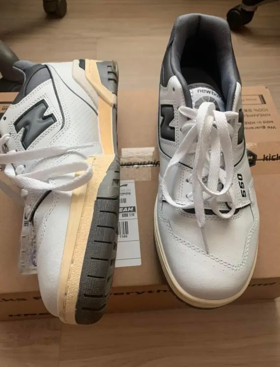 285) 뉴발란스 550 다크그레이 상품이미지2