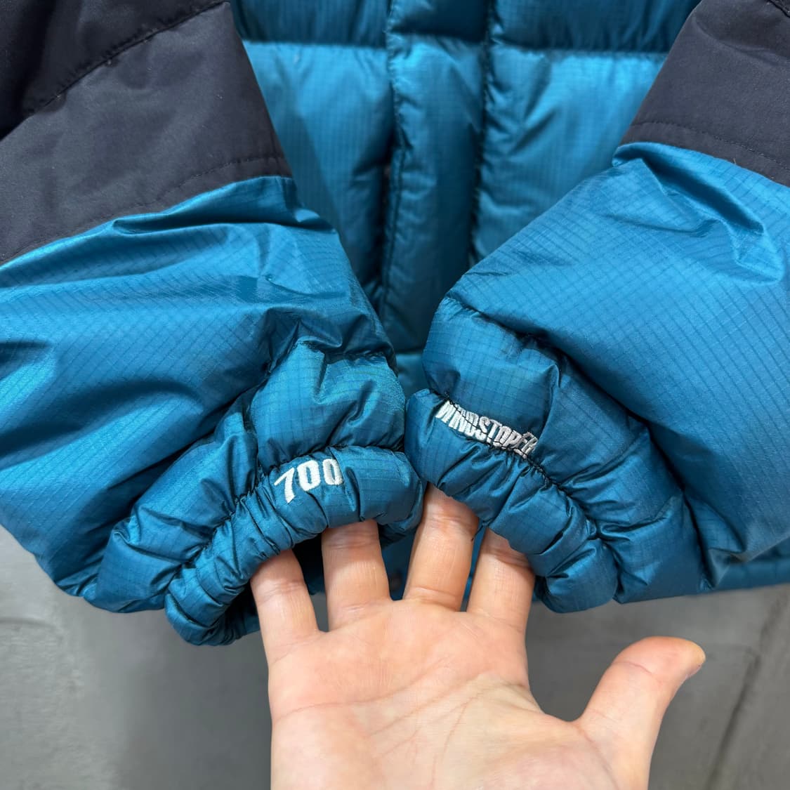 노스페이스 700 서밋 윈드스토퍼 구스다운 패딩 (S)  상품이미지4