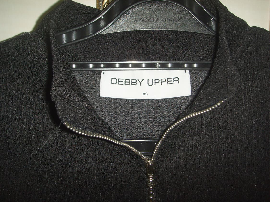 debbyupper 데비어퍼 컷아웃 하프집업 상품이미지4