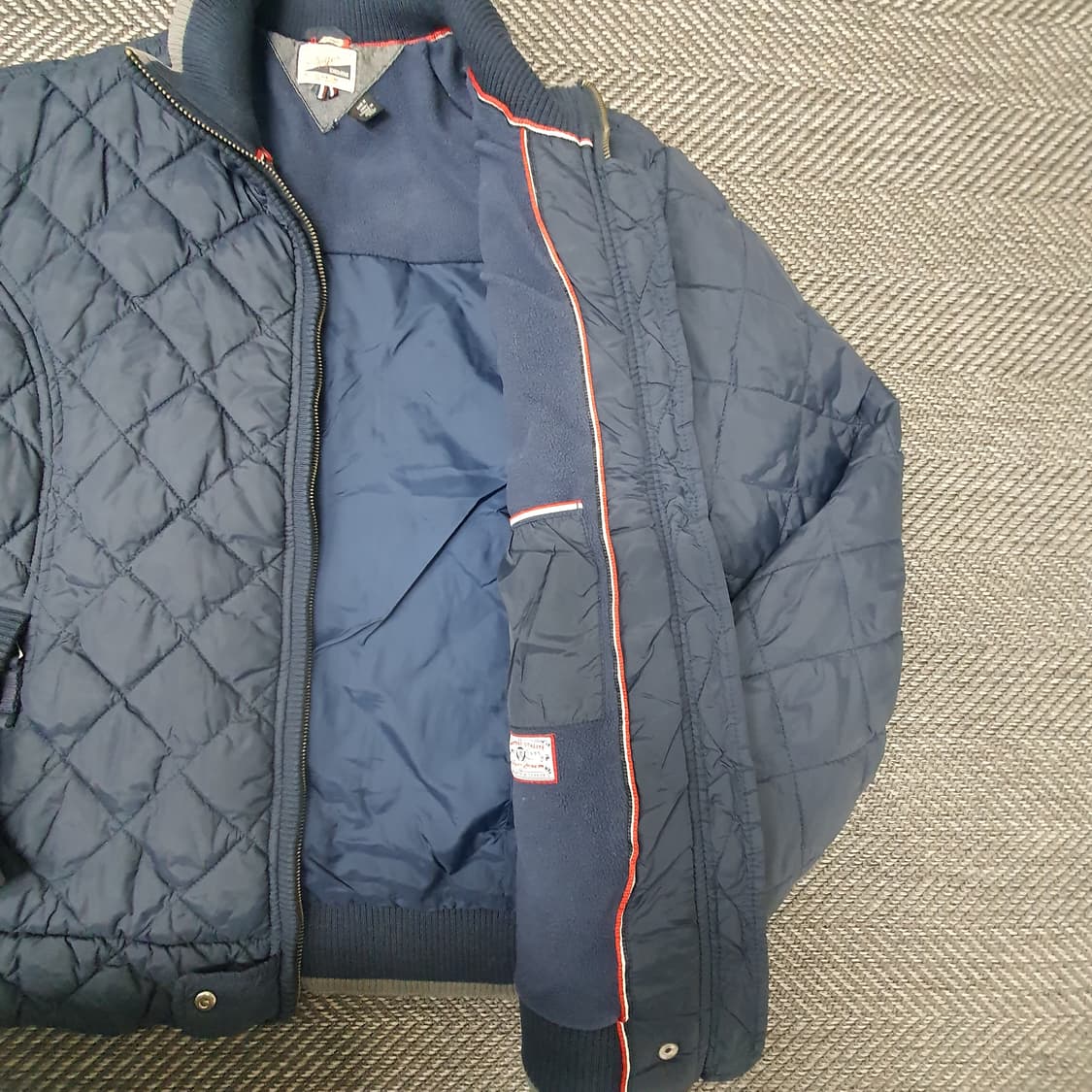 타미힐피거 퀼팅 패딩 점퍼 남자105 상품이미지6