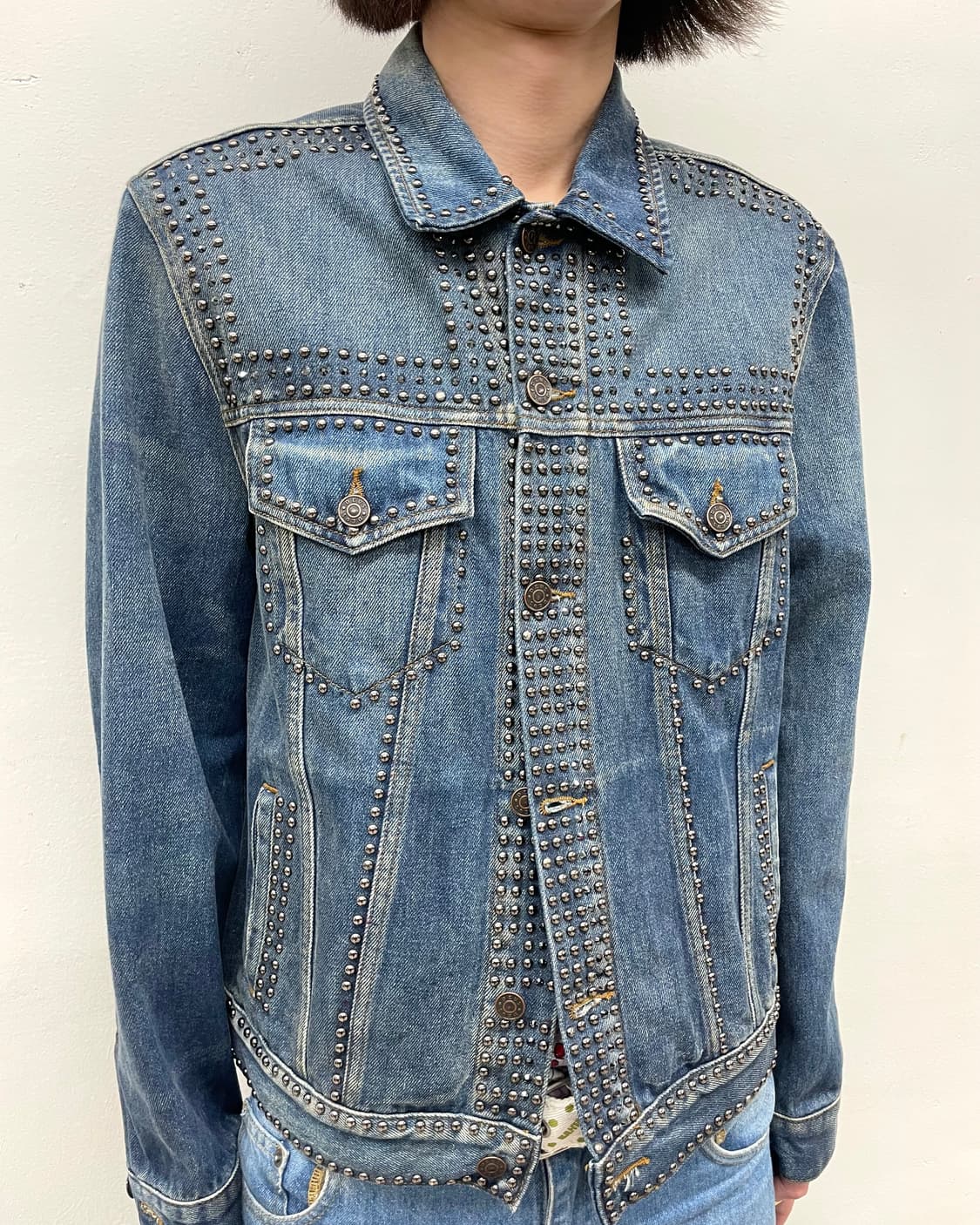studded cubic denim jacket 상품이미지4