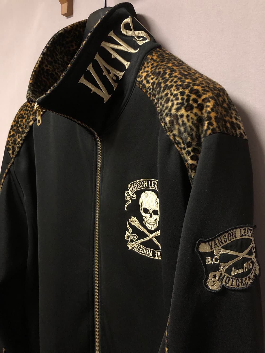 밴슨 스컬자수 레오파드 져지 상품이미지4