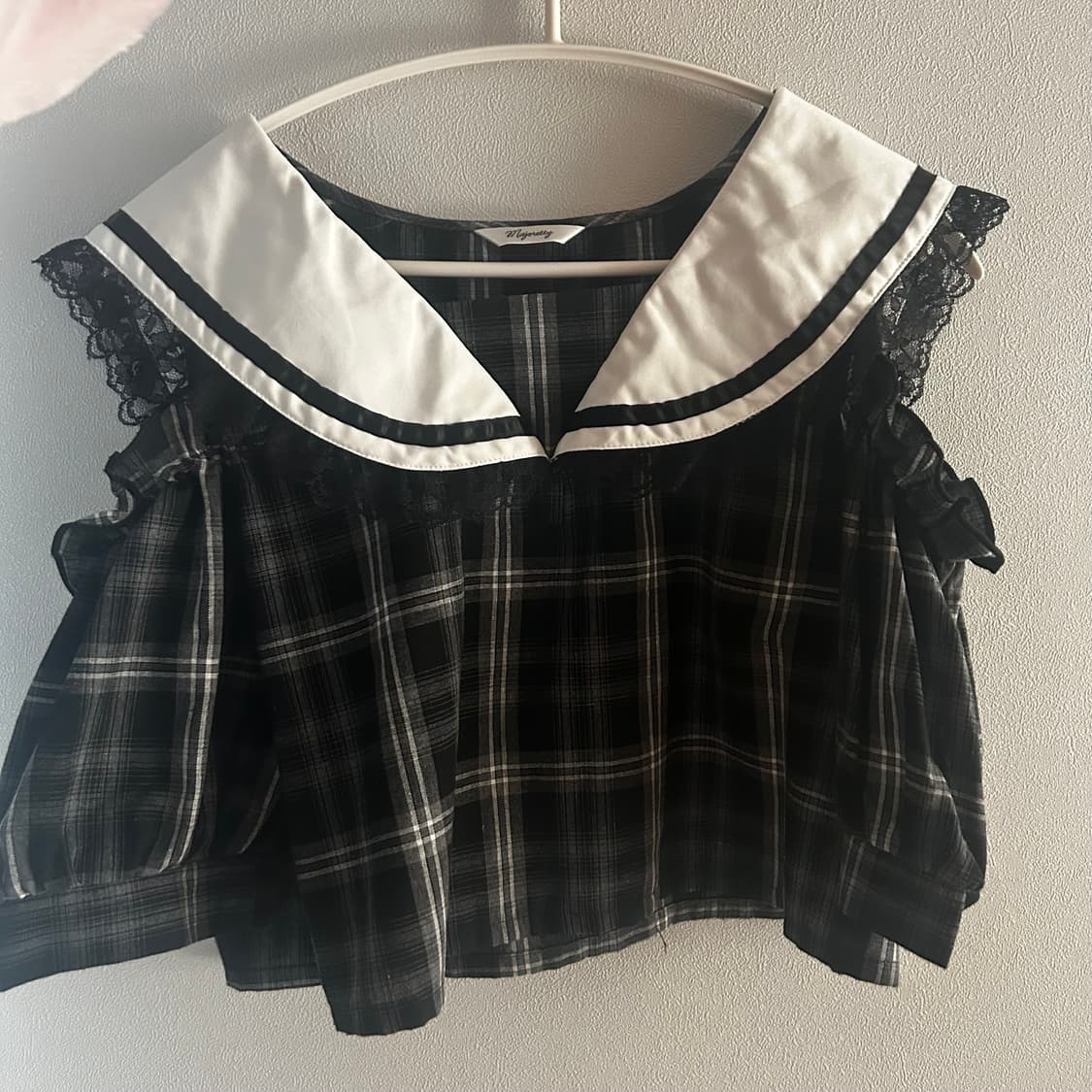 마죠리티 크롭 지뢰 세일러 상품이미지1