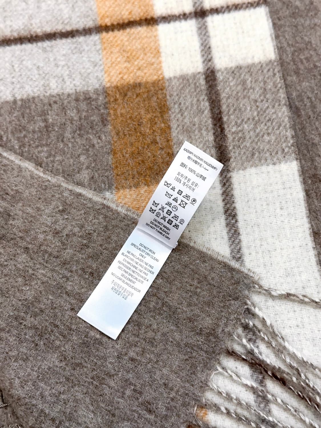 버버리숙녀 리버서블 스카프100% 램스울
 상품이미지3