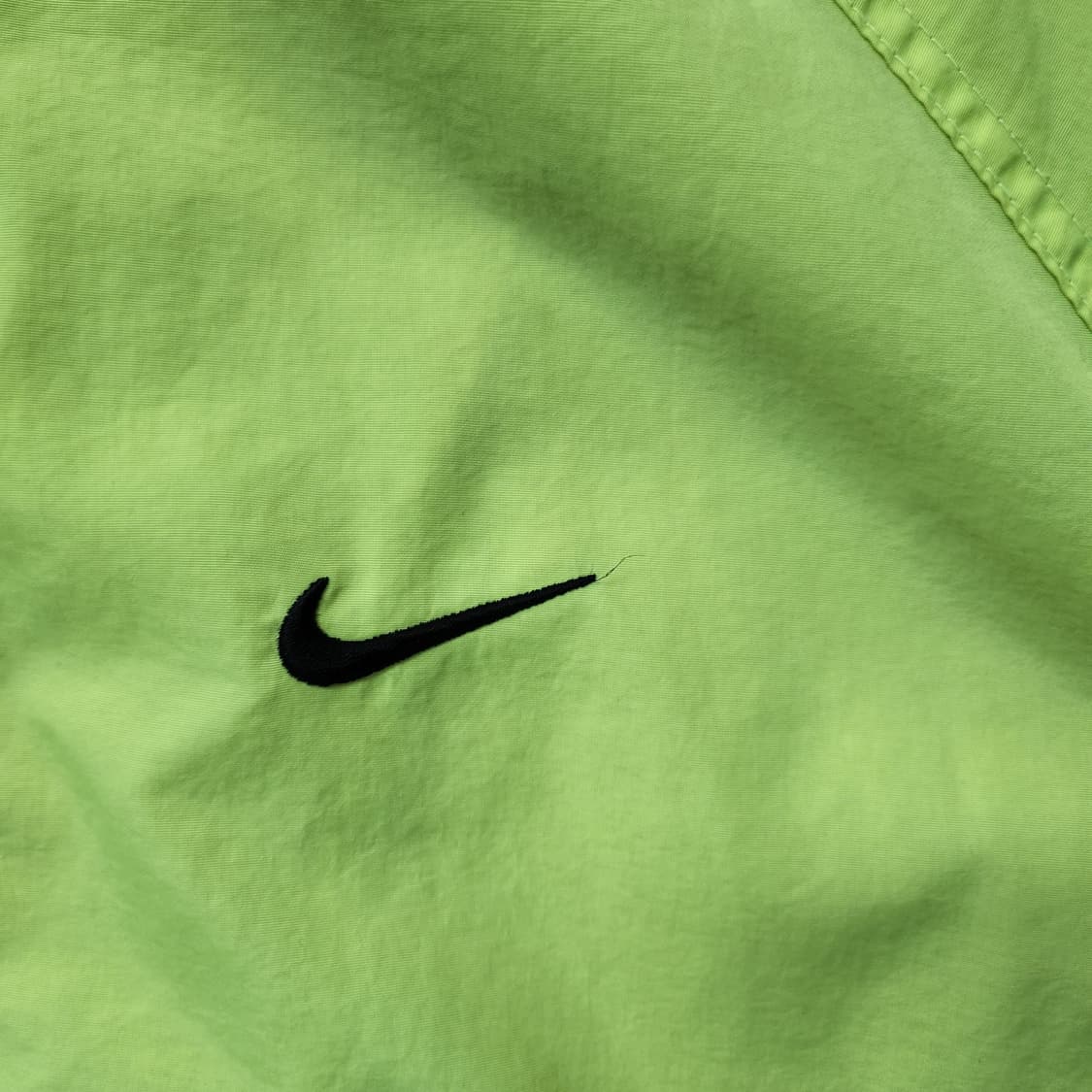 나이키 빅로고 바람막이 상품이미지2