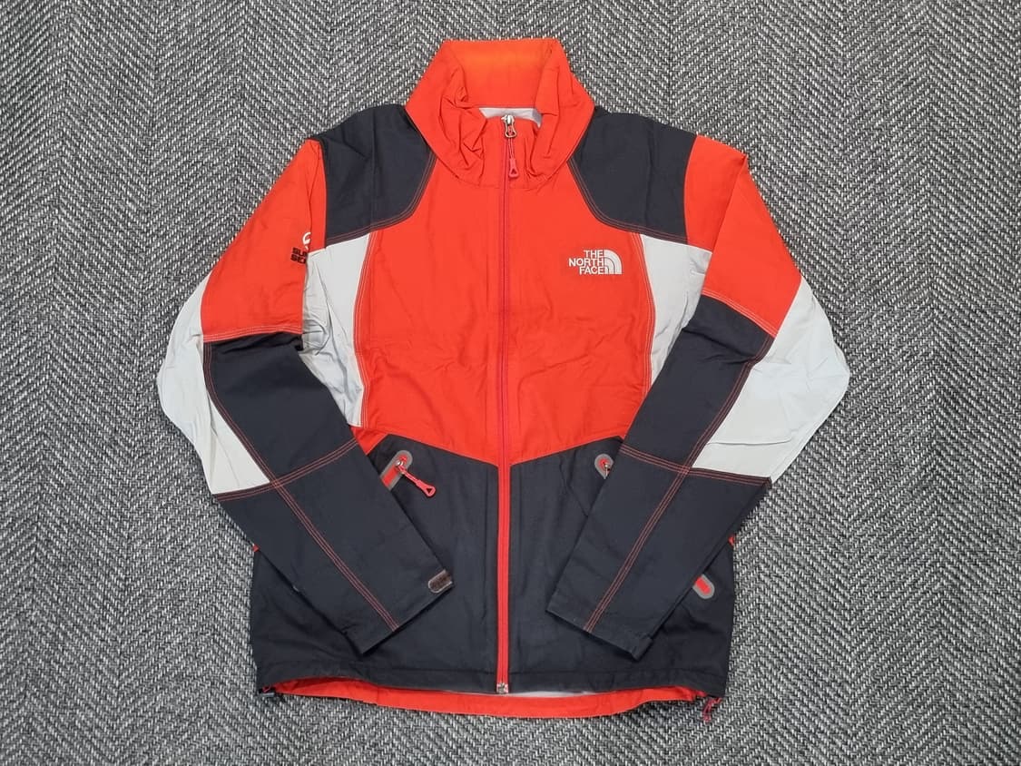 THE NORTH FACE — Summit Series 레드 블록 자켓 상품이미지1