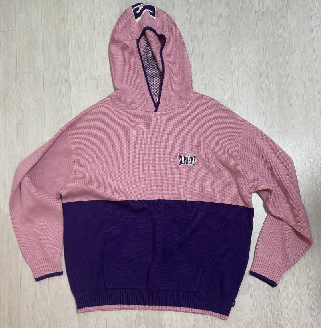 슈프림 투톤 후드 스웨터 핑크 상품이미지1