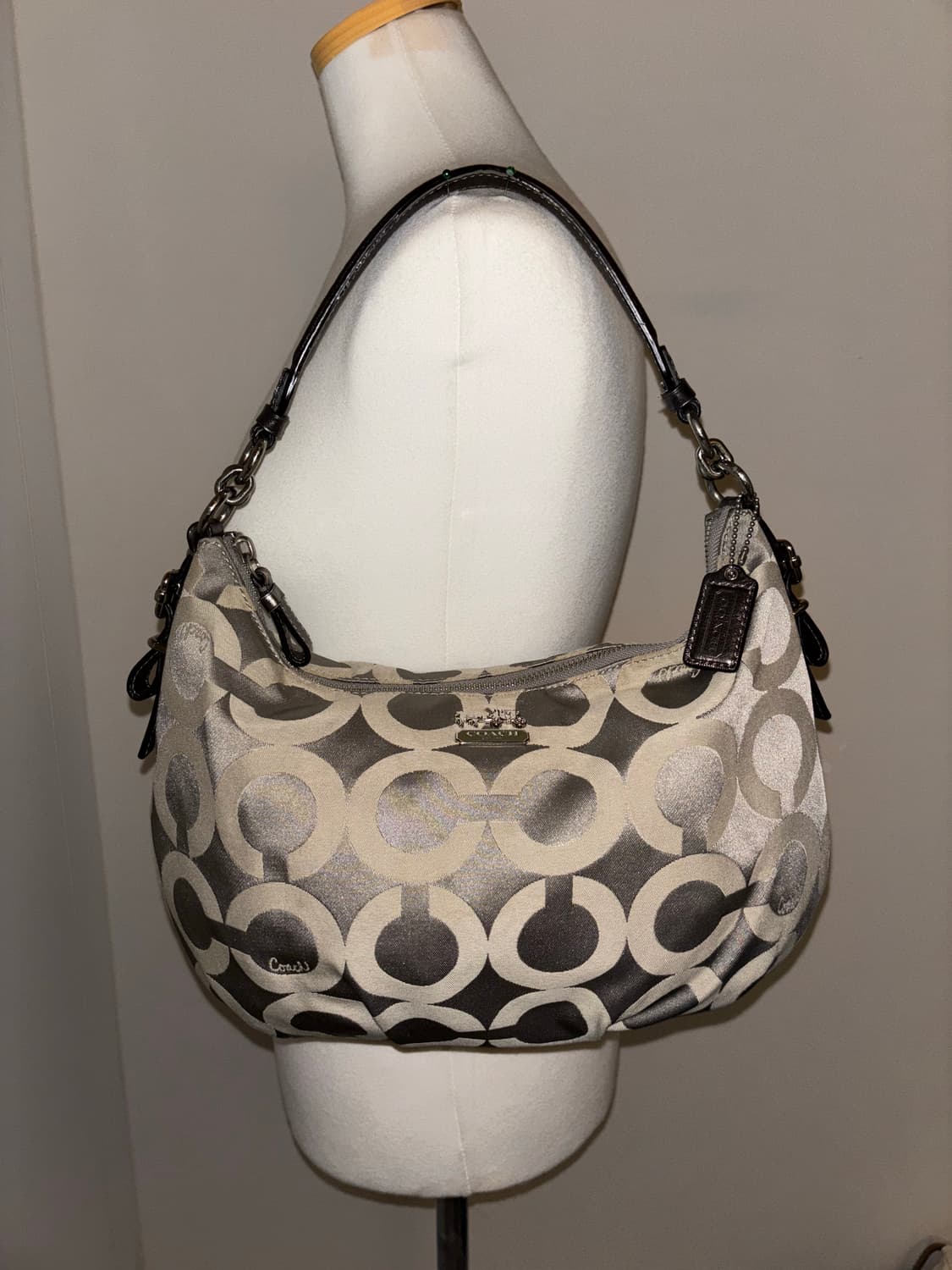 Coach vintage silver shoulder bag 상품이미지2