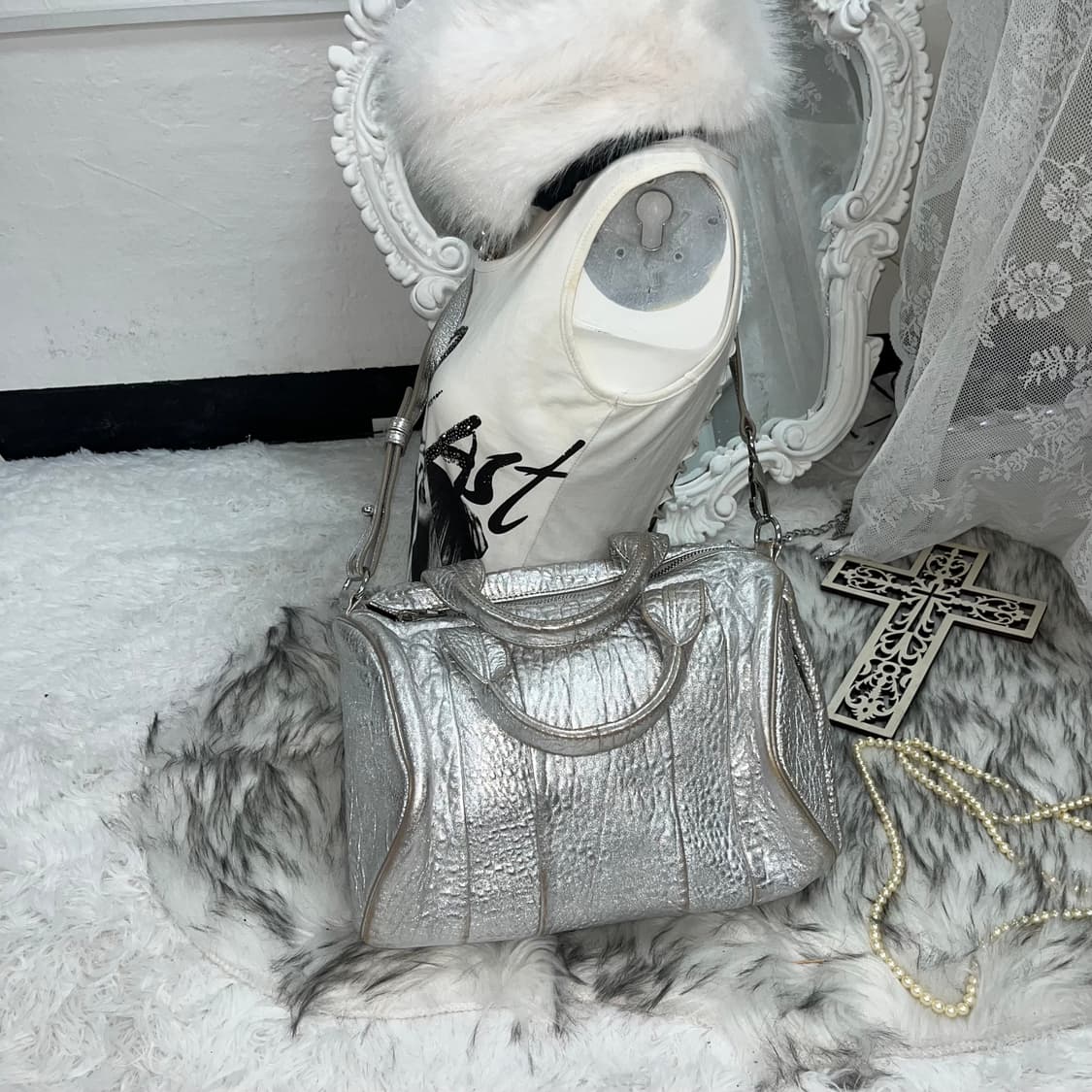 Alexander Wang 실버 레더 총알백 상품이미지1