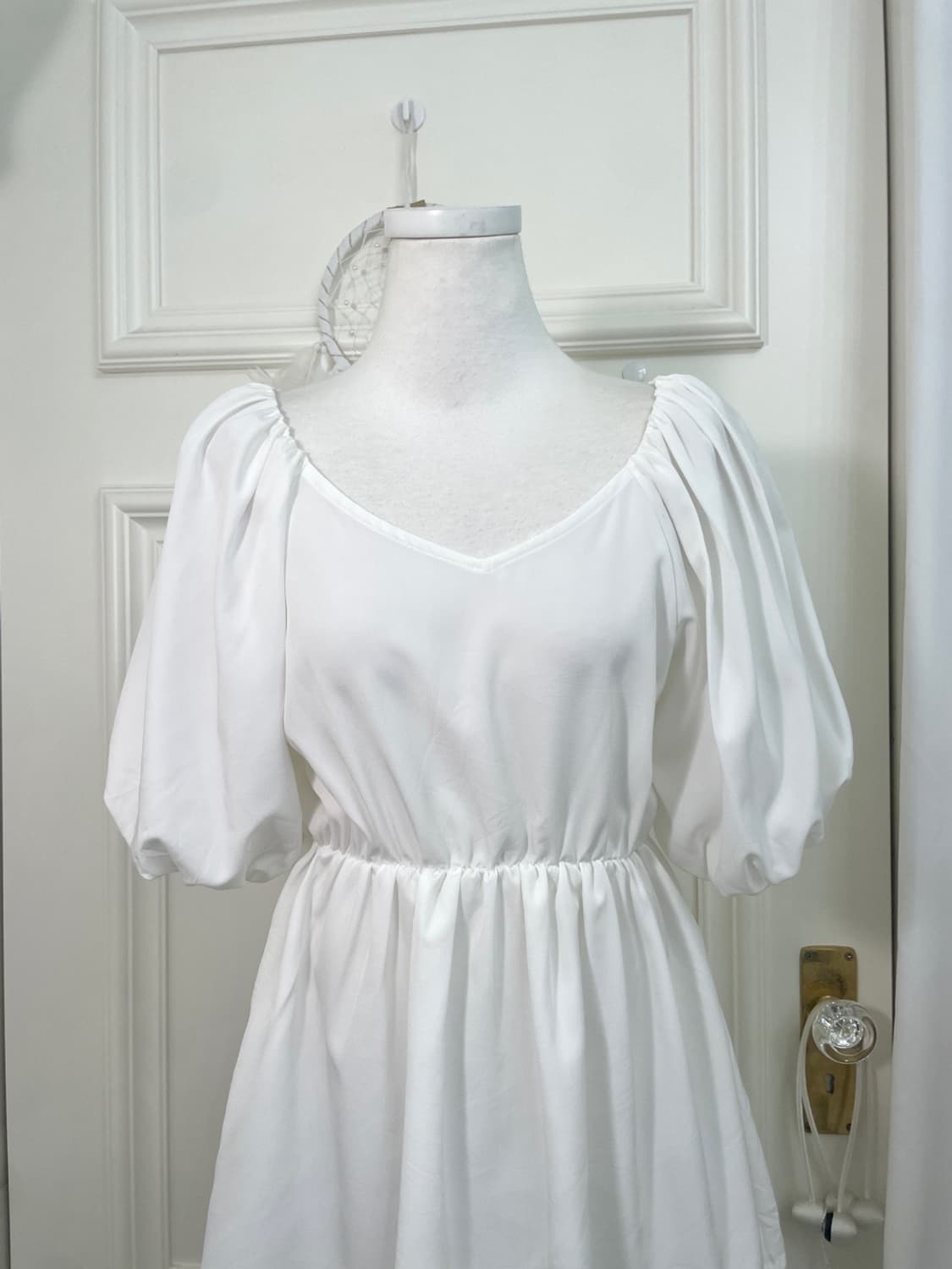 white puff sleeve princess blouse 상품이미지5