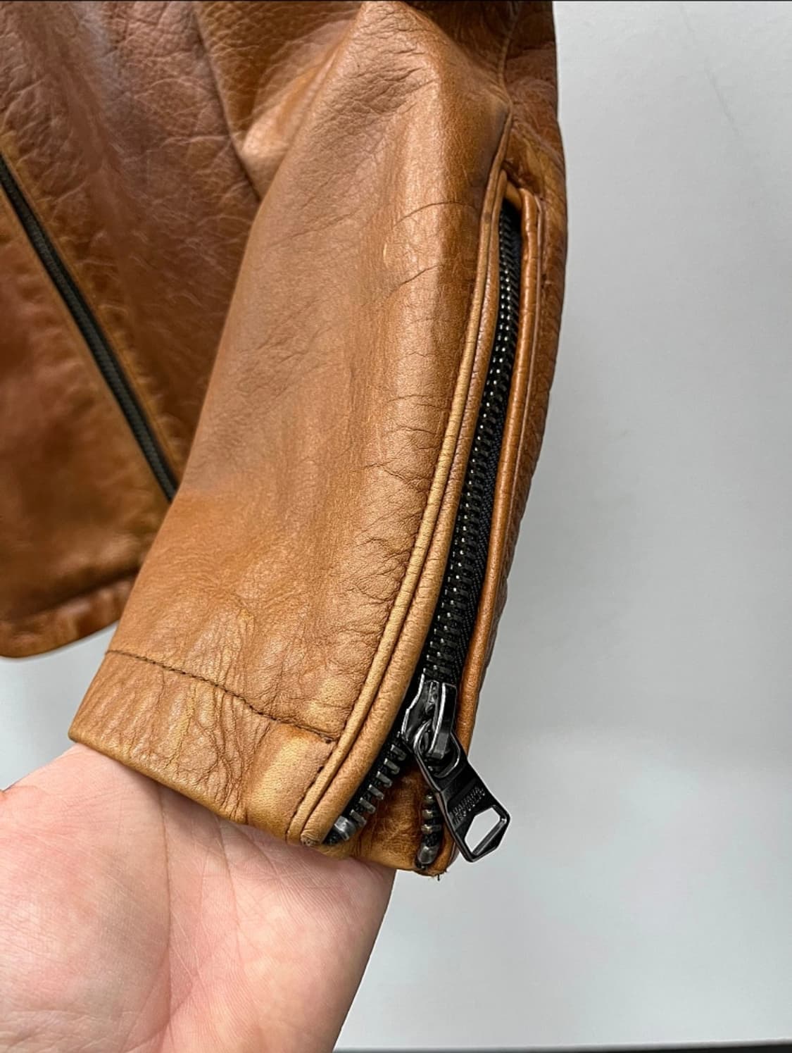 105) 바나나리퍼블릭 24ss 가죽자켓  상품이미지3