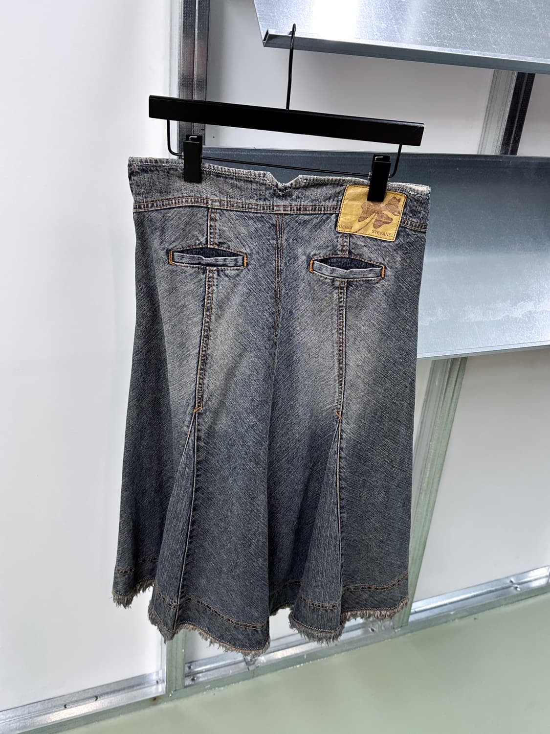 vintage washed denim midi skirt 상품이미지4