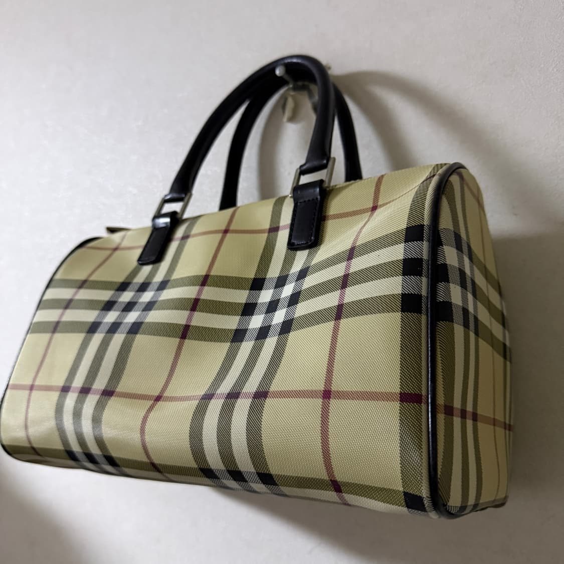 버버리 노바체크 패턴 미니 토트백 상품이미지2