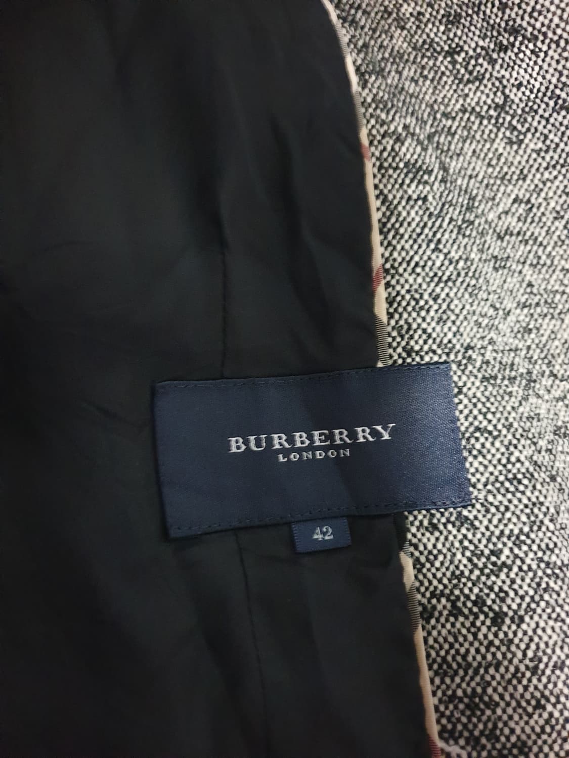 버버리 일본판 밍크퍼 트위드 자켓 (42사이즈) 상품이미지3