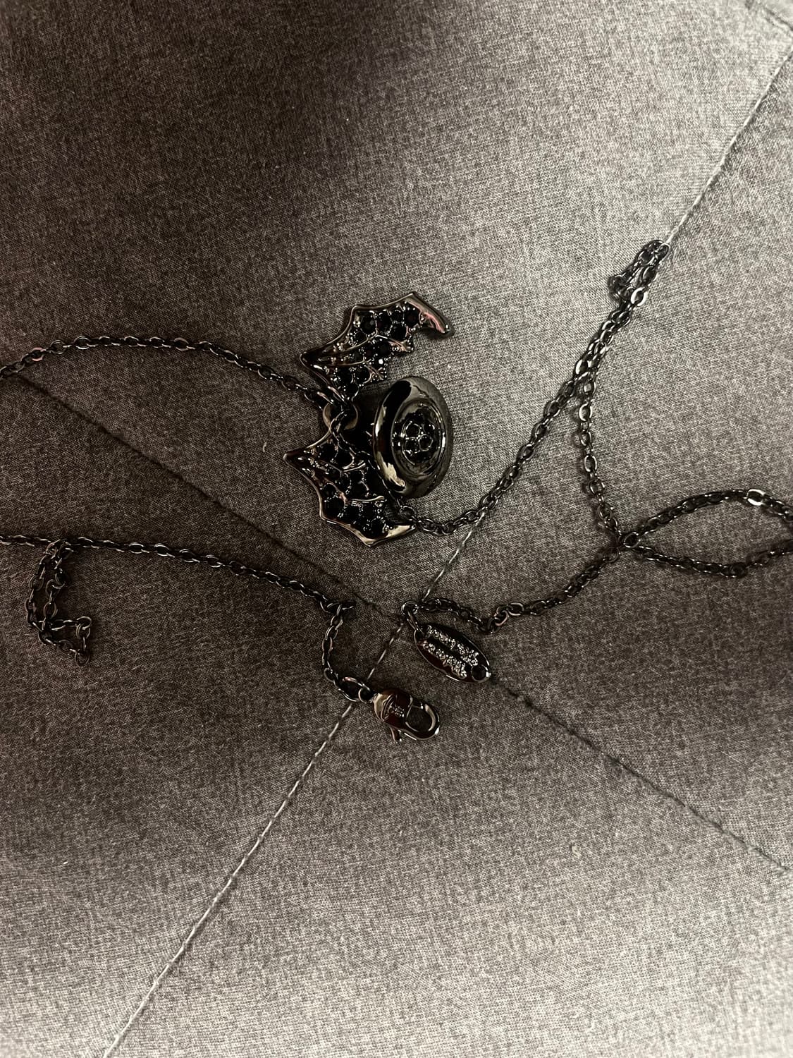 비비안웨스트우드 박쥐 블랙 큐빅 목걸이 네크리스 상품이미지2