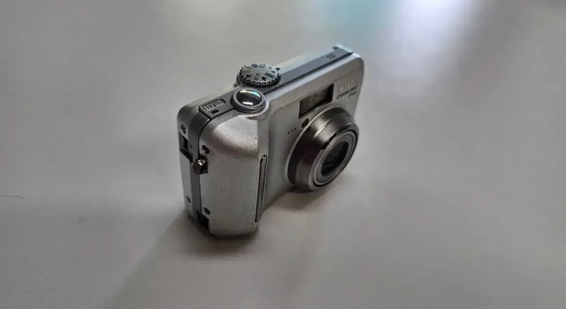 Nikon Coolpix P2 | 니콘 쿨픽스 P2 상품이미지2