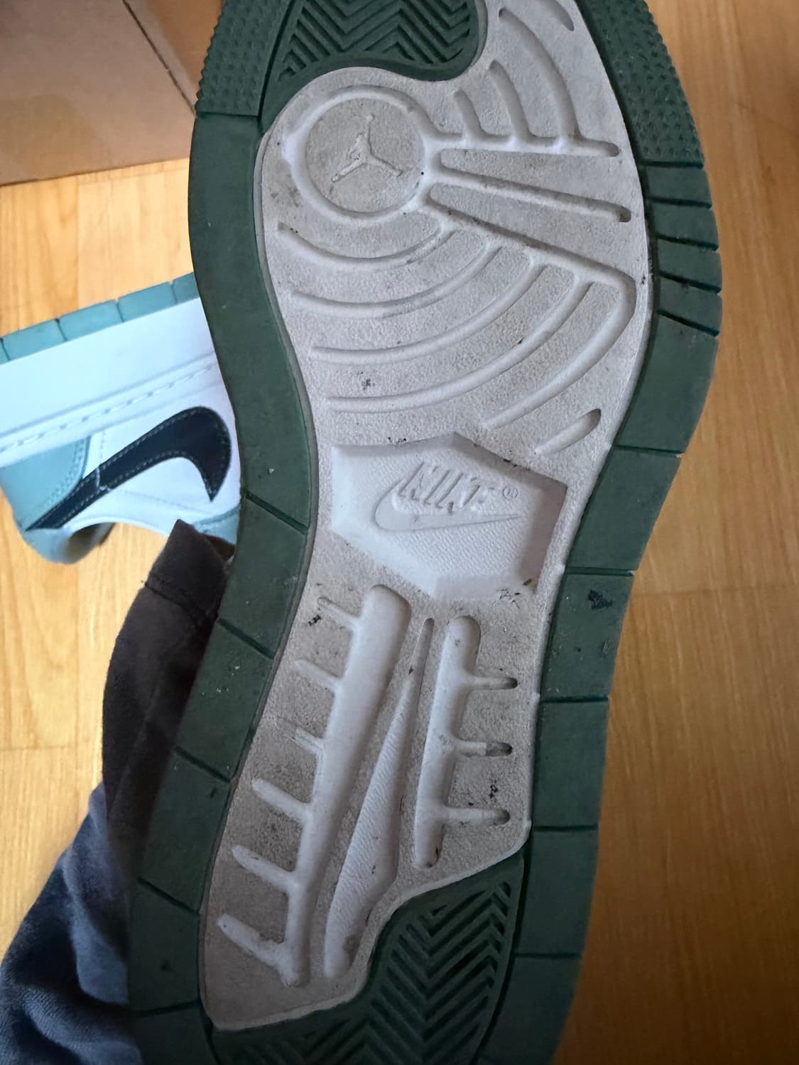 조던 1 엘리베이트 로우 제이드 230 상품이미지5