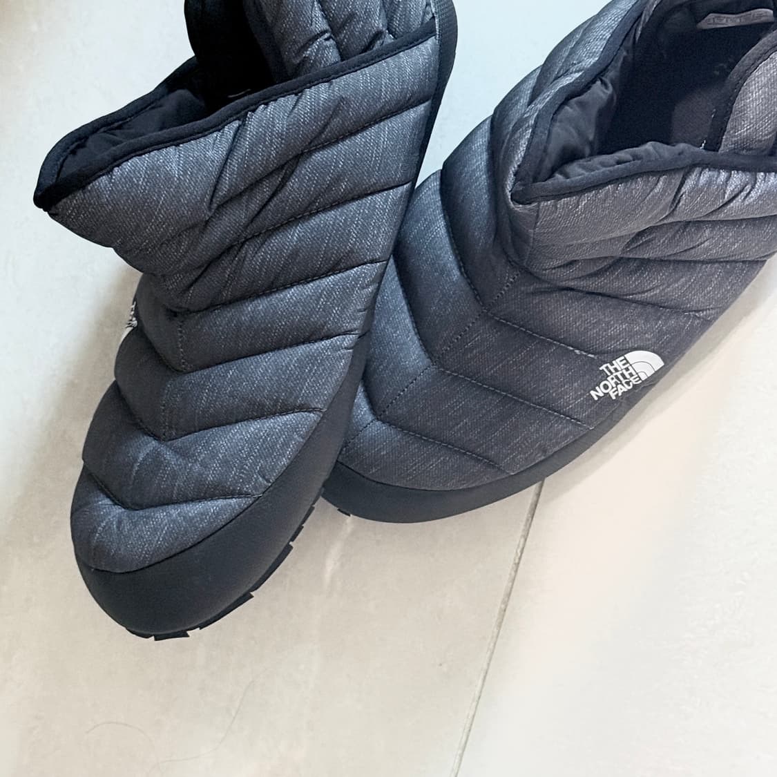 노스페이스 패딩 슬립온 상품이미지2