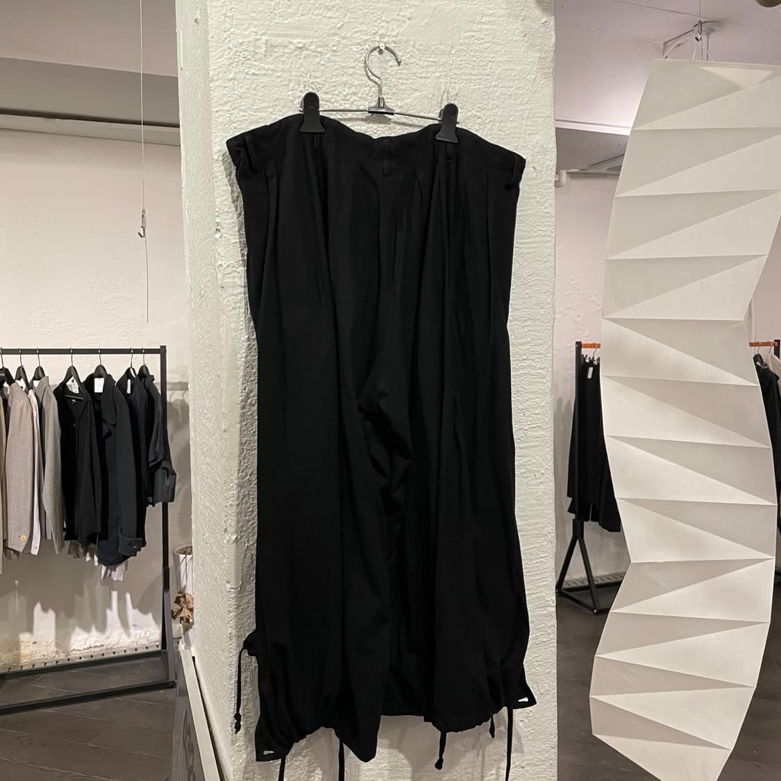 요지야마모토 뿌르옴므 패널 디테일 벌룬팬츠 상품이미지4