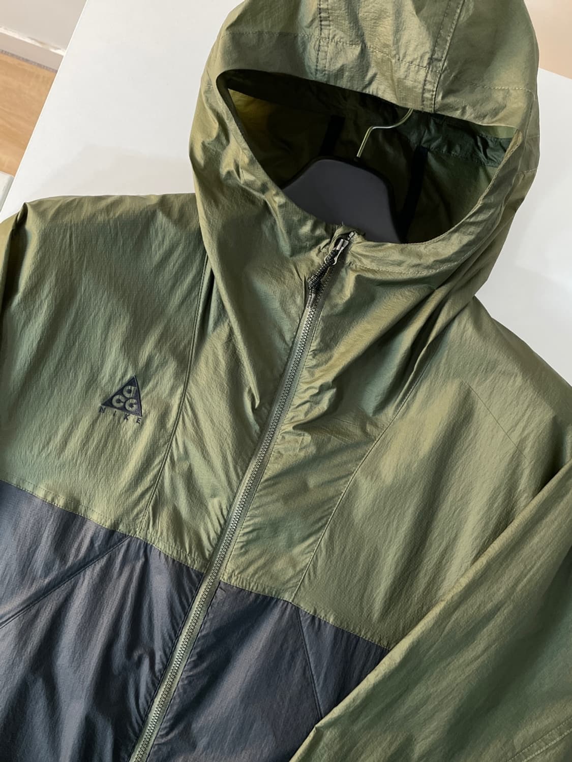 나이키 ACG 경량 바람막이  상품이미지1