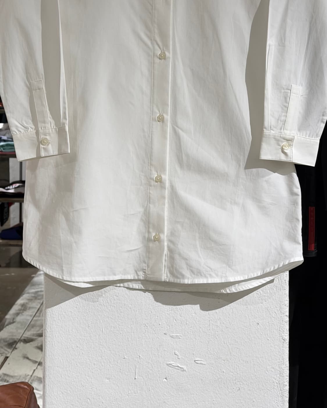 몽클레어 화이트 차이나칼라 셔츠 상품이미지5