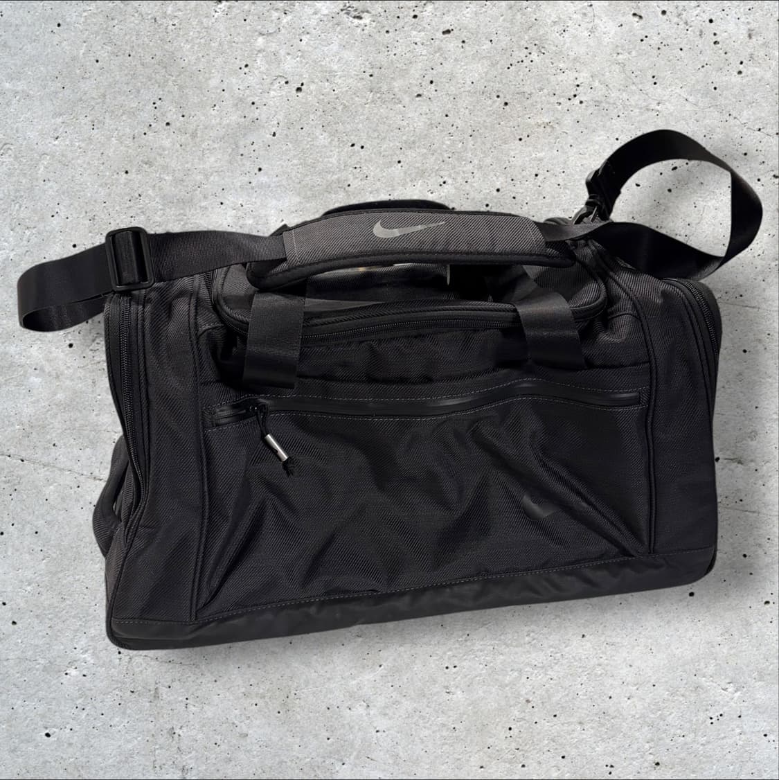 나이키 블랙 더플백 보스턴백 상품이미지1