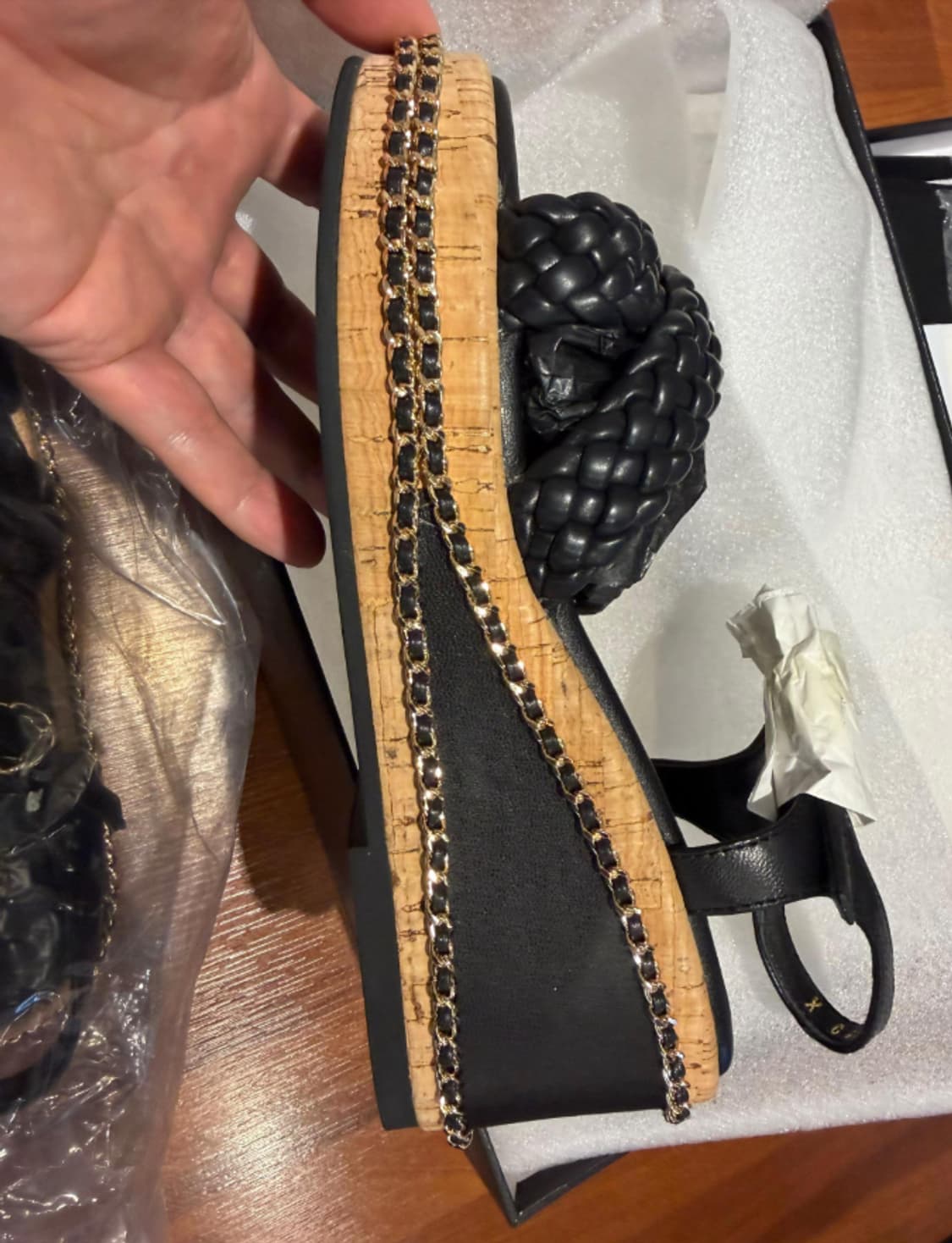 [샤;넬] 새상품 / 샌들 / 약 225 사이즈 / 풀박스 상품이미지3