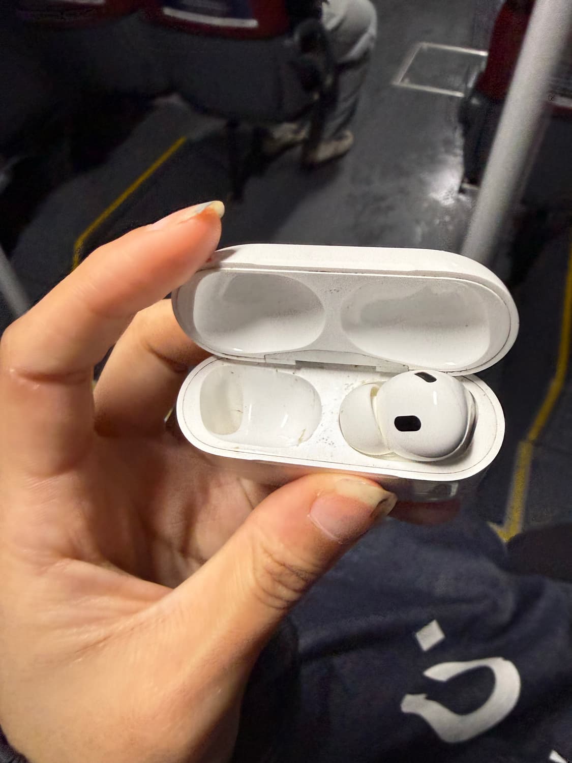 에어팟프로2 본체+오른쪽유닛 상품이미지2