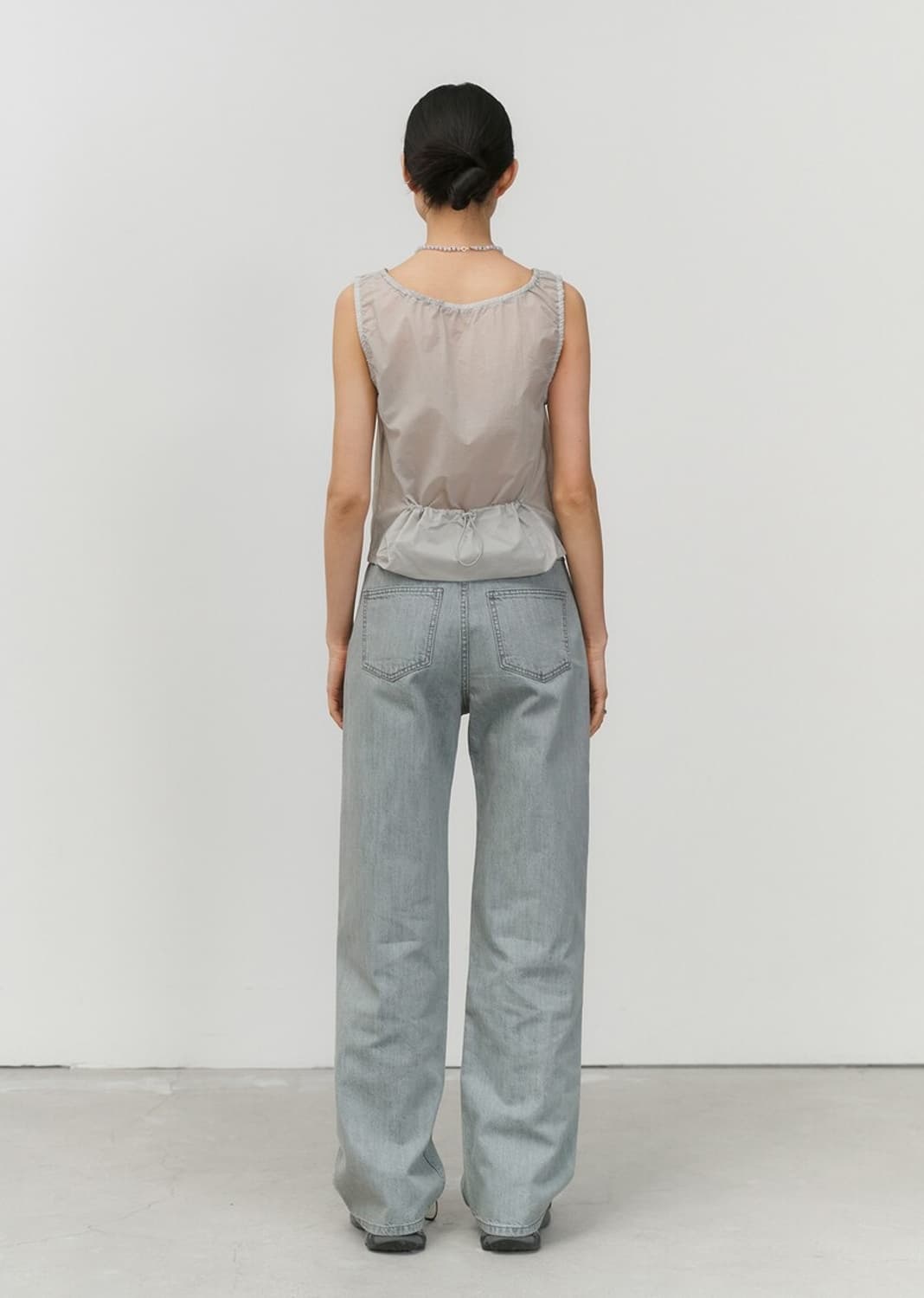 [아모멘토] STRING SQUARE NECK TOP / 슬리브리스 상품이미지3