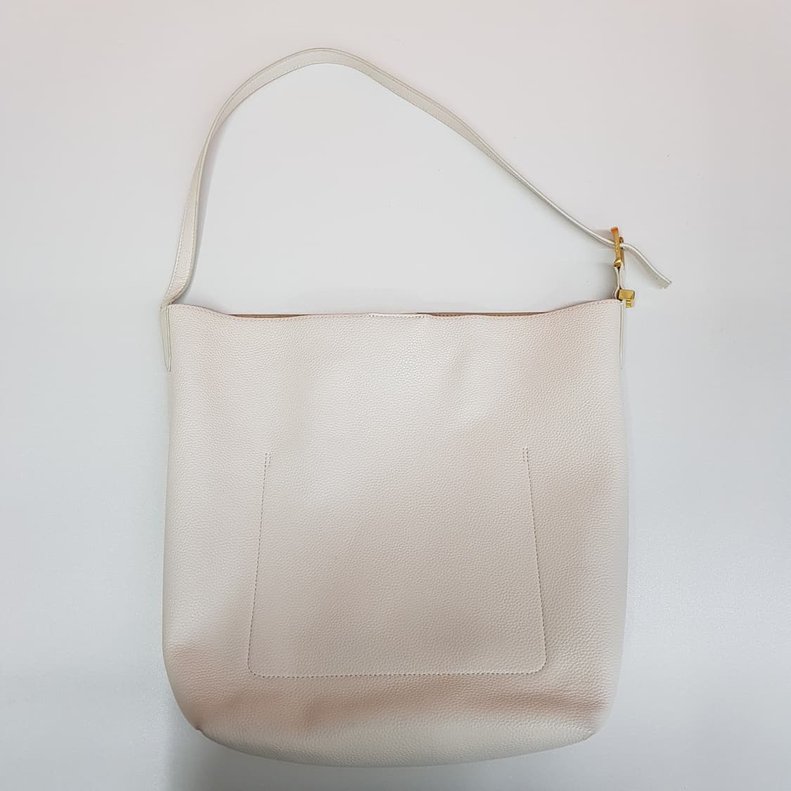 한섬 시스템 2023 라미네이팅 가죽  숄더백 상품이미지3