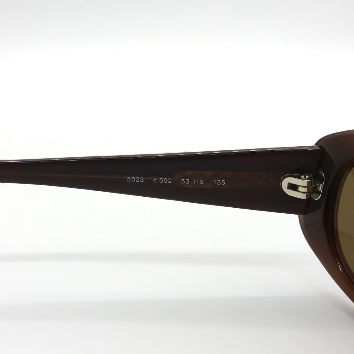 CHANEL 샤넬 5023 샤넬 빈티지 퀼팅 템플 오발 뿔테 선글라스 상품이미지5