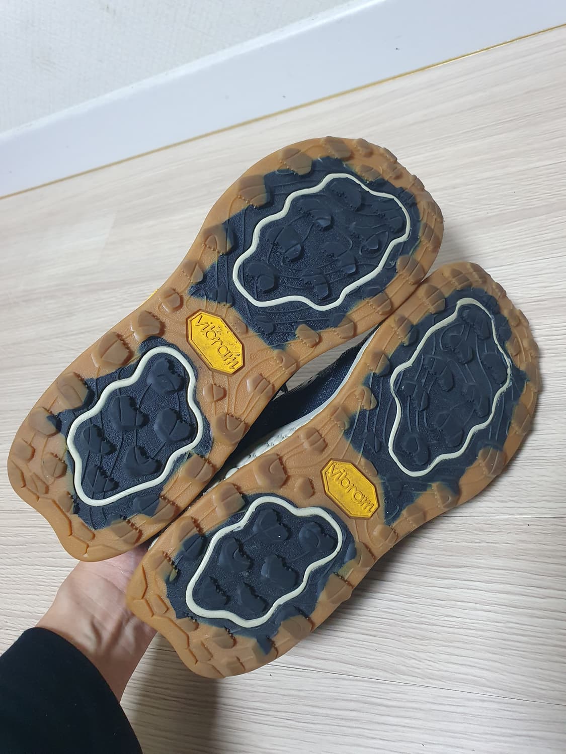 뉴발란스 이에로 트레킹화 265 상품이미지7