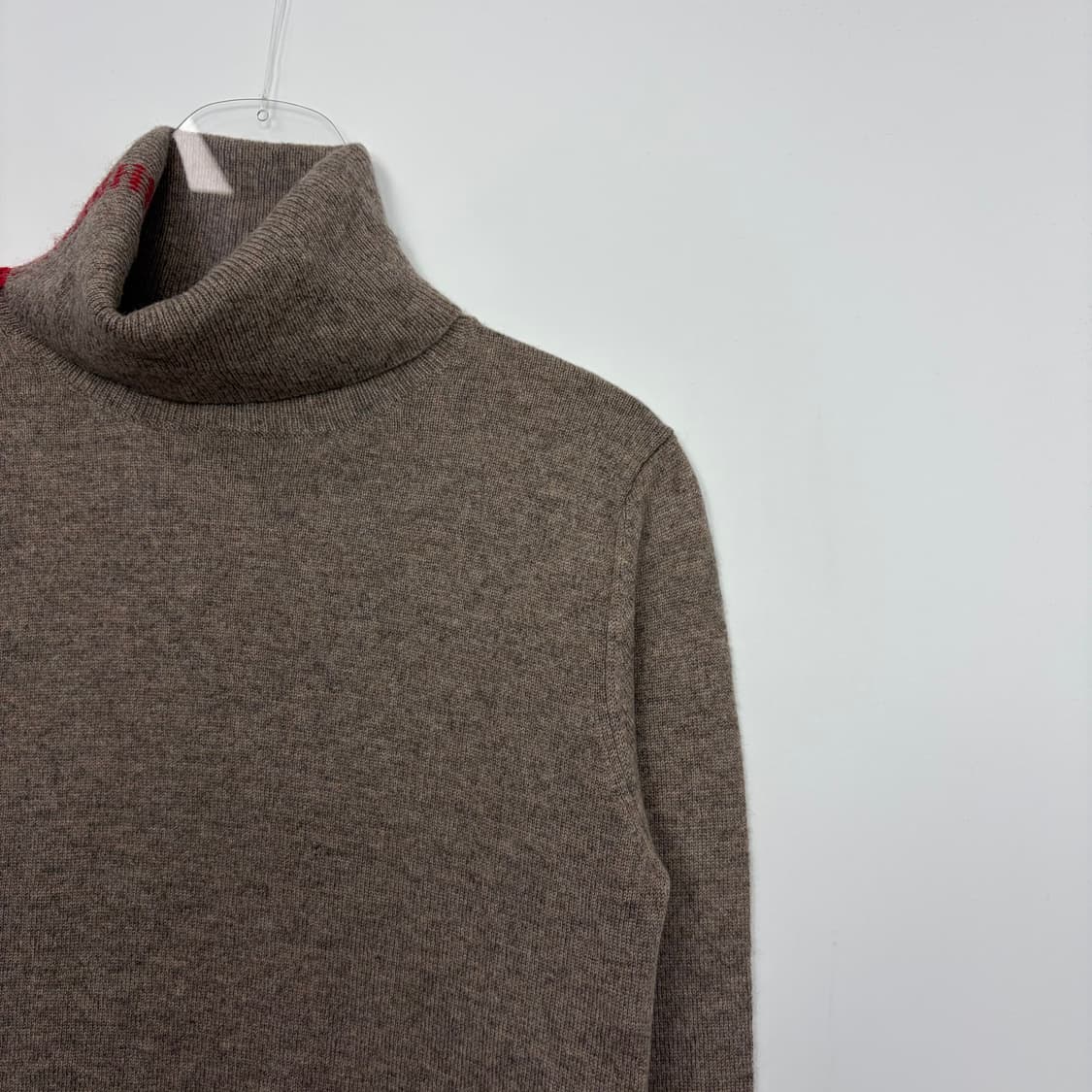 랑방 패턴 터틀넥 니트 티셔츠 상품이미지3