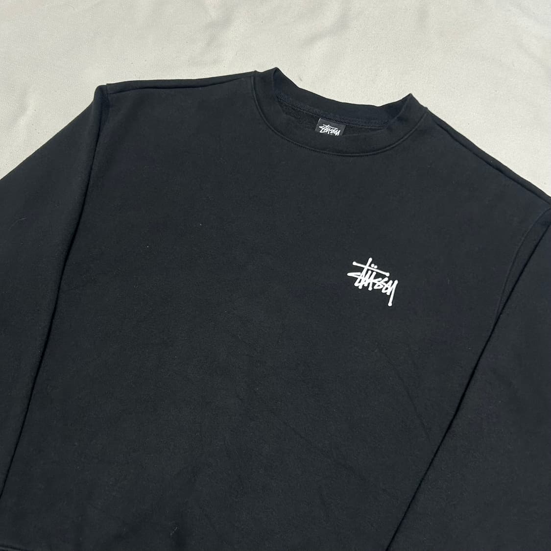 L 스투시 빅로고 블랙 맨투맨 상품이미지1