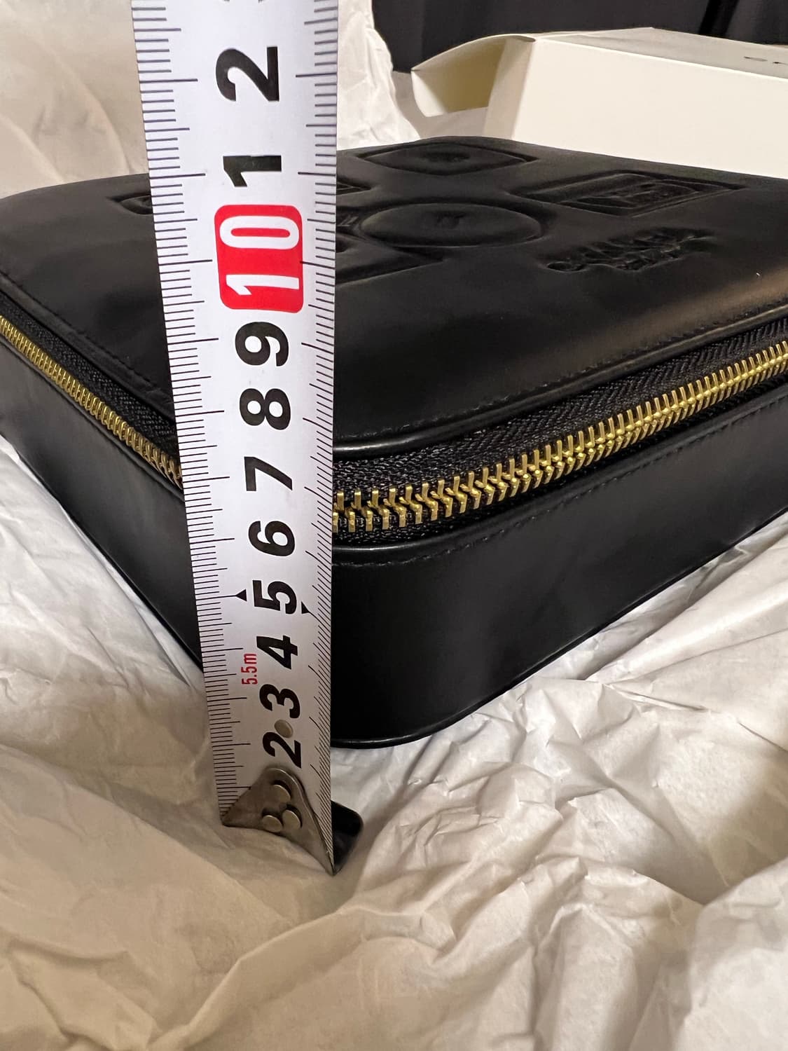 샤넬 뷰티 금장 지퍼 하드 케이스 검정 새제품 상품이미지8