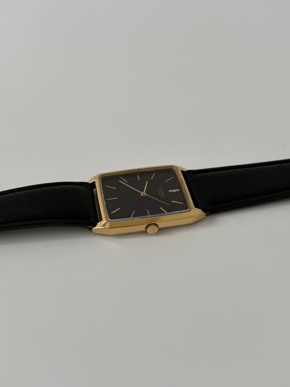 80s black dial gold square quartz 상품이미지6