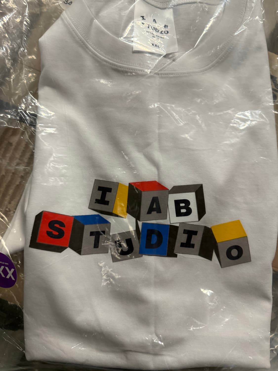 아이앱 블록 티셔츠 상품이미지1