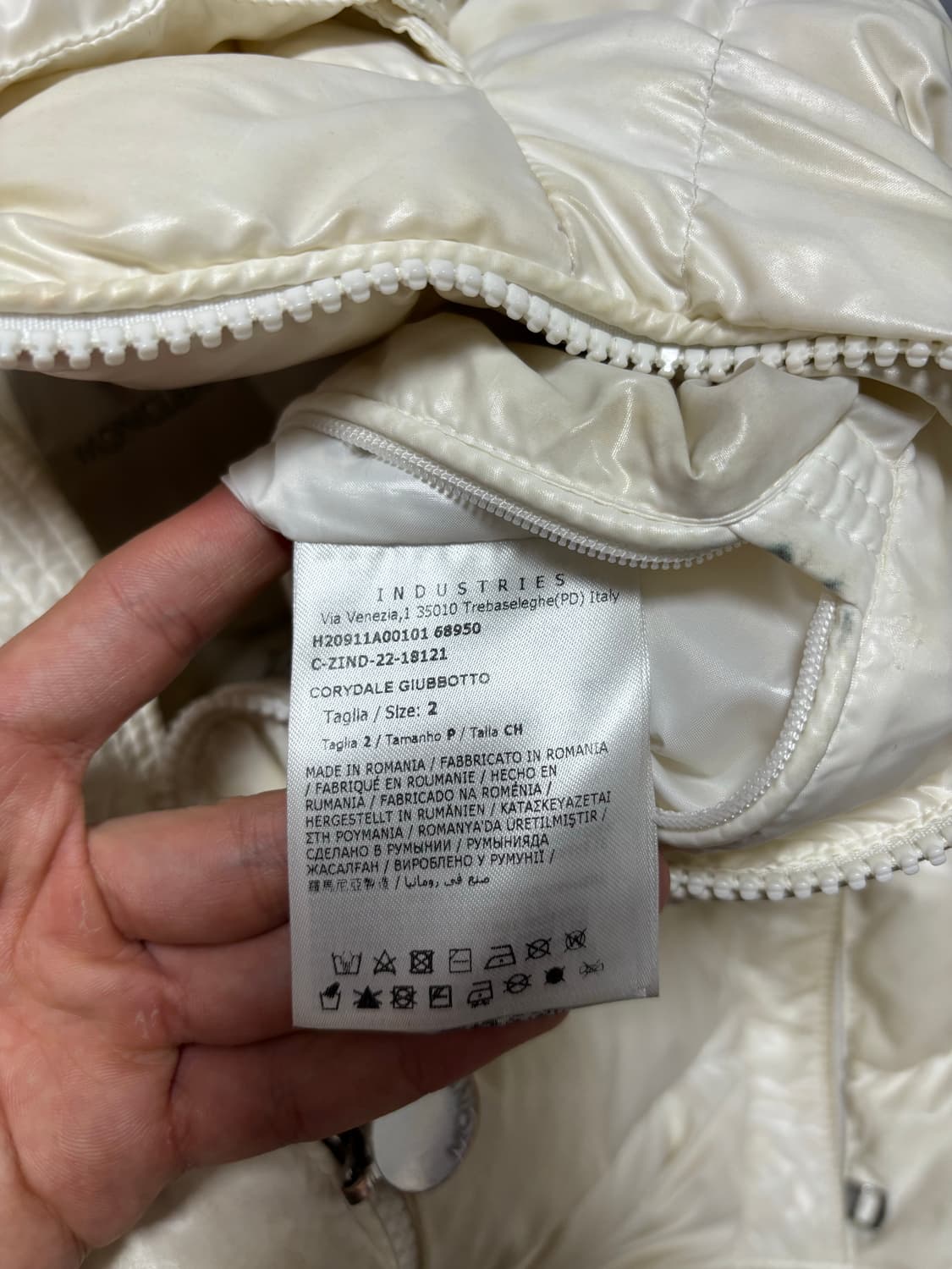 몽클레어 코리데일패딩 상품이미지3