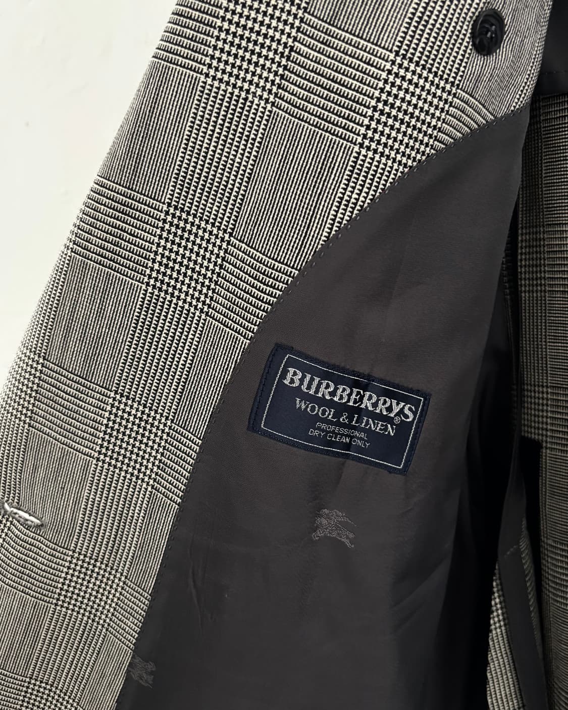 Burberry 버버리 체크패턴 더블 블레이저 상품이미지8