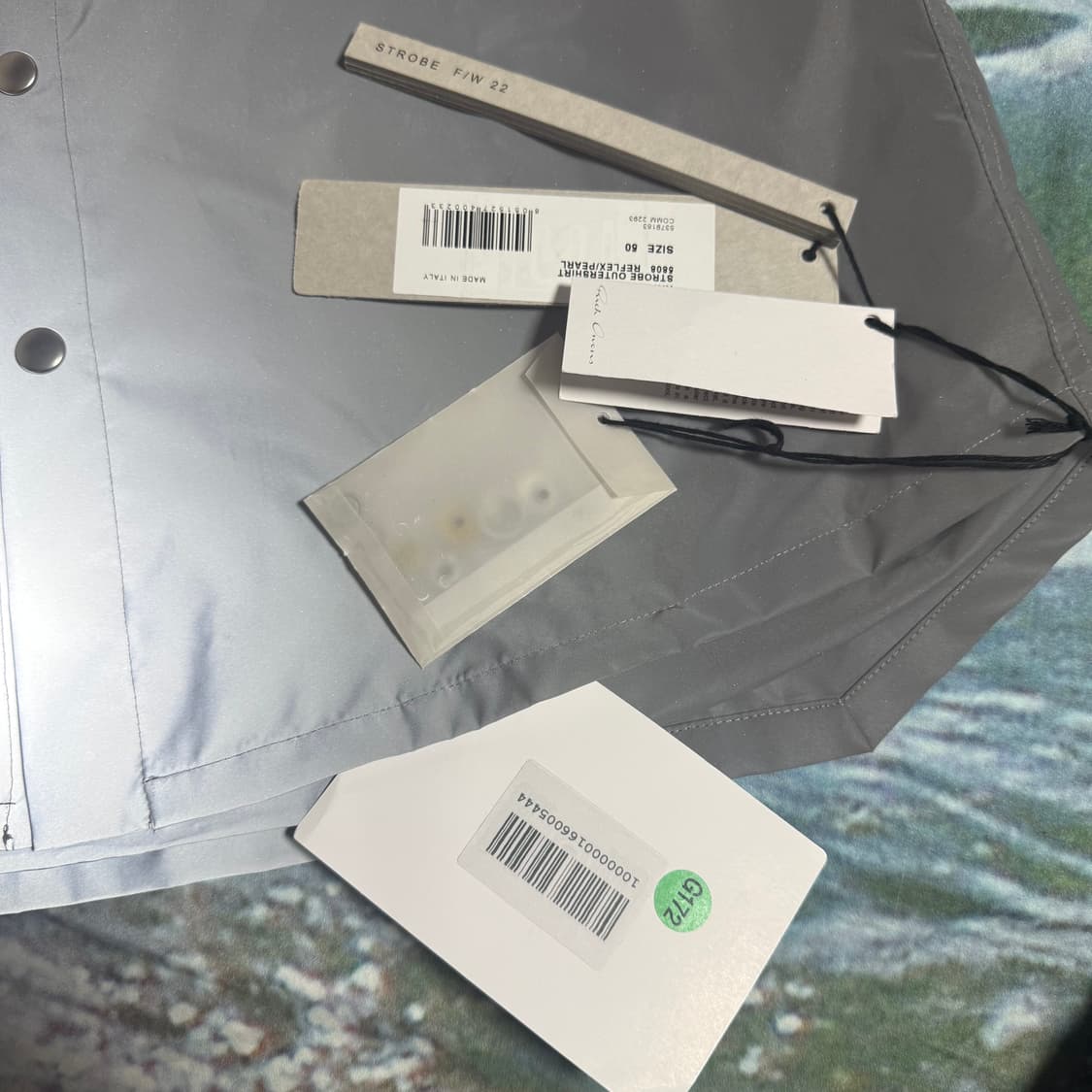 [50]릭오웬스 22FW 'Strobe' 리플렉티브 쉘 셔츠 자켓 상품이미지8