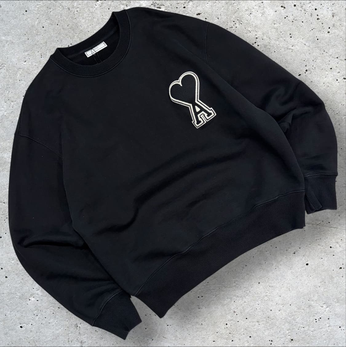 [XL] AMI 아미 빅하트 헤비 스웻 블랙 맨투맨  상품이미지1