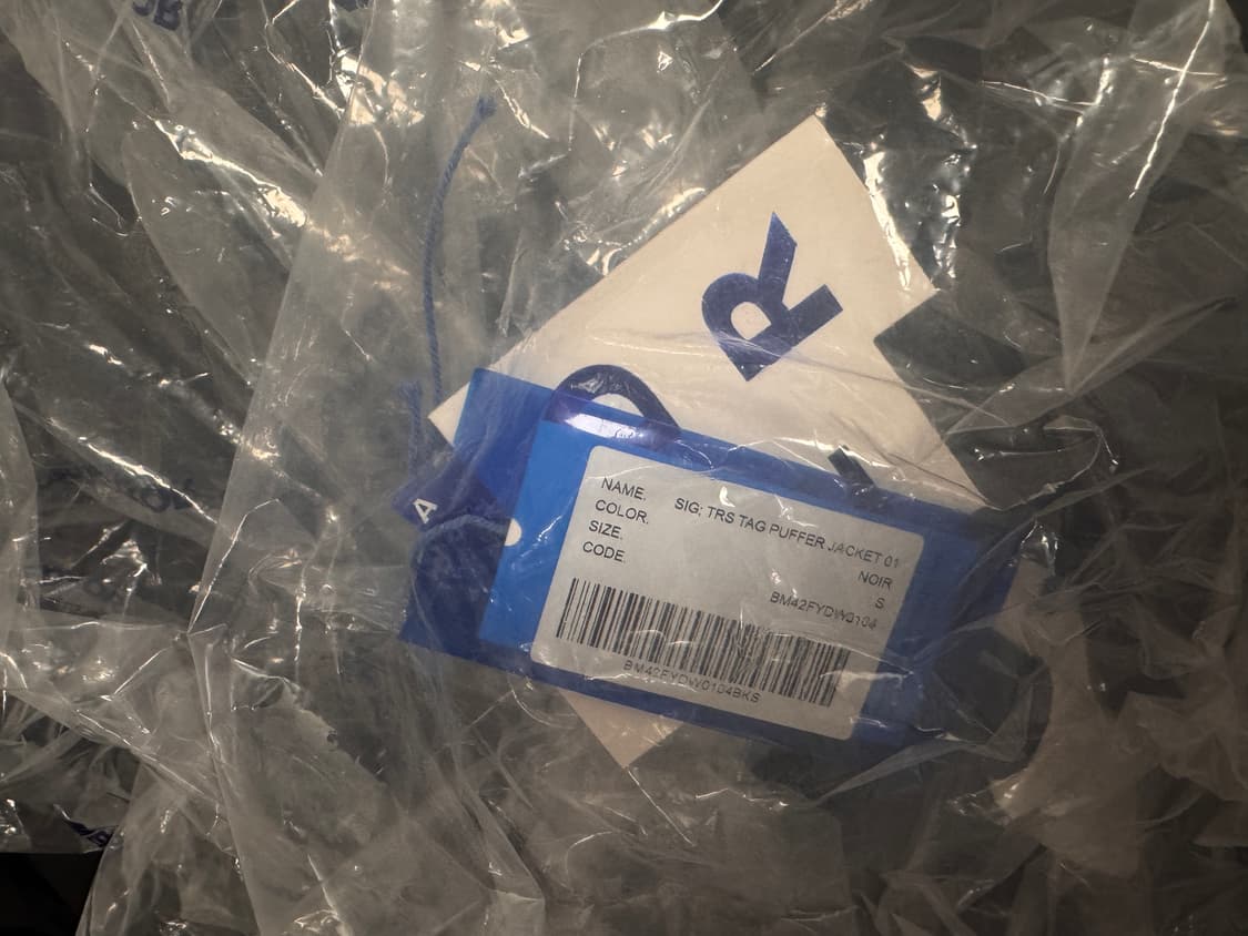 아더에러 시그니피컨트 블랙 패딩 S 상품이미지3